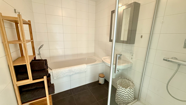 Medium property photo - Anna van Buerenplein, 2595 DE Den Haag